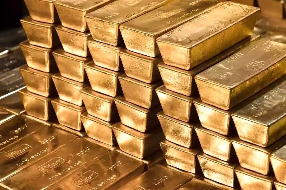 کاهش قیمت جهانی طلا در پایان هفته/ هر اونس طلا چند؟